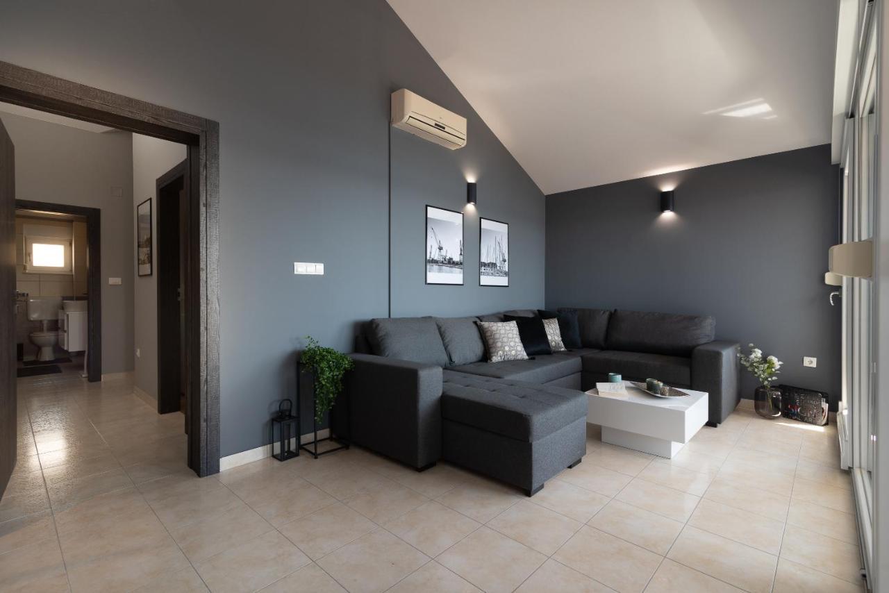 Apartment No. 8 特罗吉尔 外观 照片