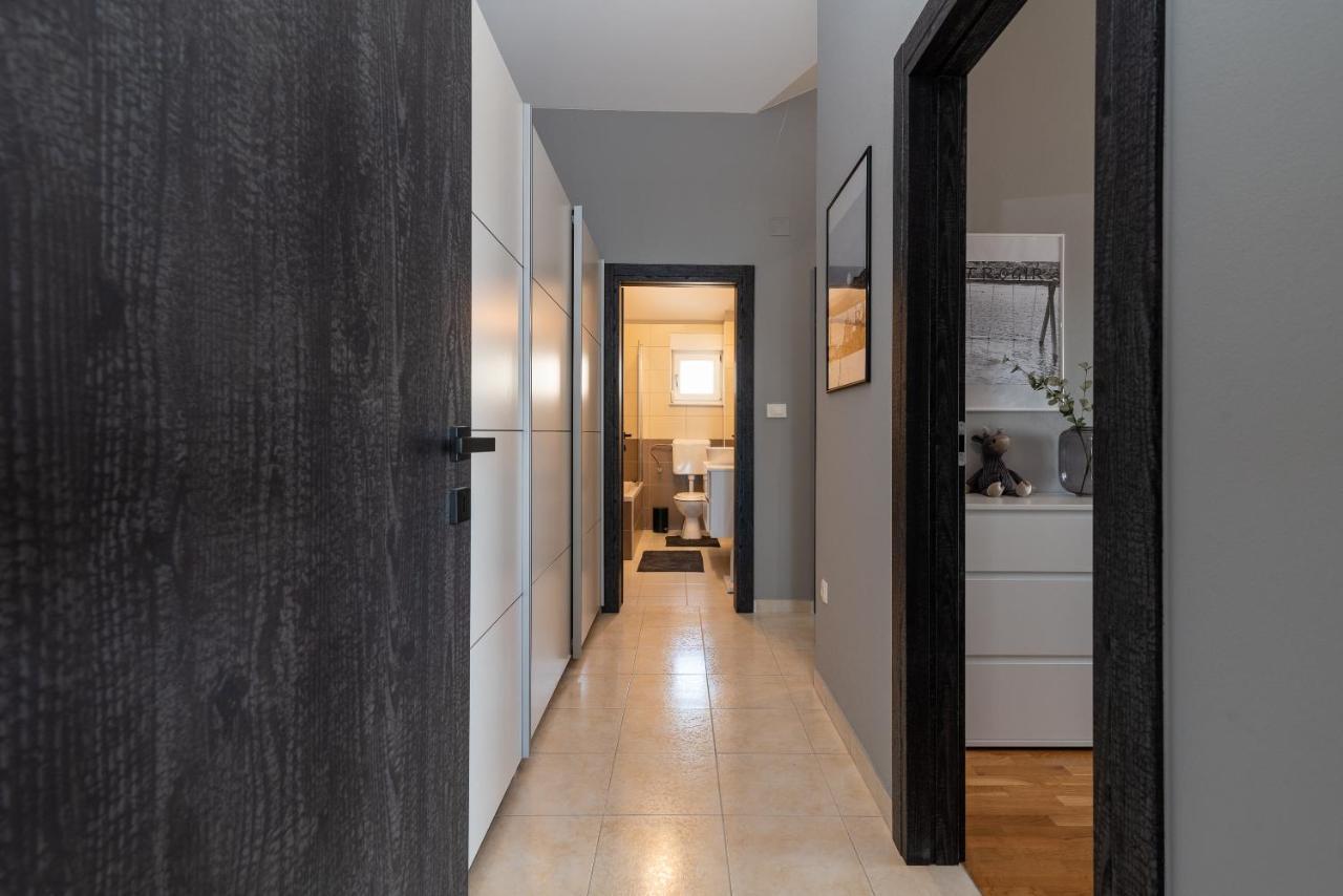 Apartment No. 8 特罗吉尔 外观 照片